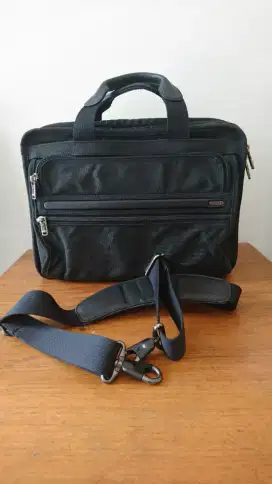 Tumi Briefcase original