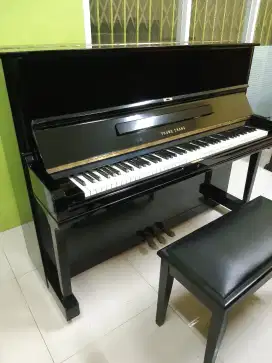 Piano YOUNG CHANG HITAM MULUS