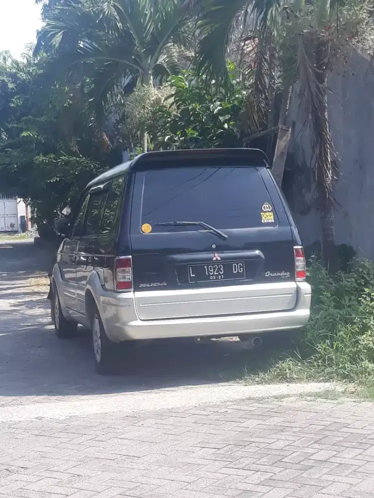Kuda grandia 2.0 2002 manual bensin