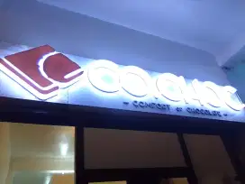 Huruf timbul akrilik