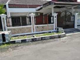 JUAL CEPAT SUKOMANUNGGAL JAYA RUMAH 1.5 LANTAI