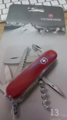 Victorinox Camper