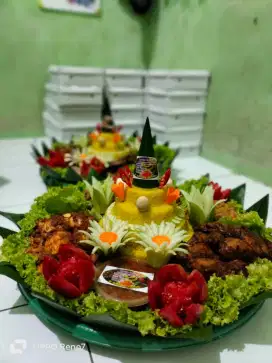 Nasi tumpeng nasi liwet