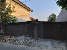 Tanah lokasi bagus di KAV. AL pondok bambu