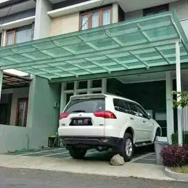 Atap kanopi kaca. Berkualitas