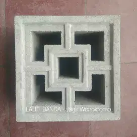 Loster / Roster Plong 5 Kotak (20x20)