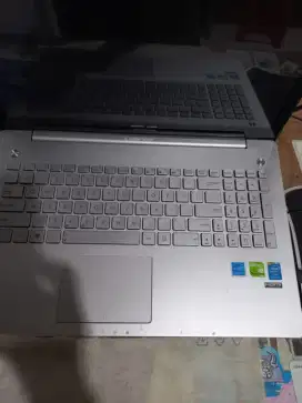 Laptop Asus N550 layar sentuh 15.6