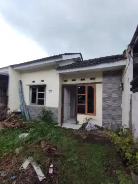 Rumah Dijual Dekat Indotaisei