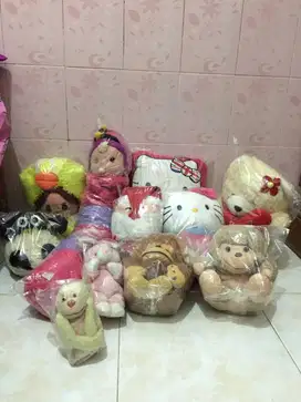 Boneka anak-anak lucu