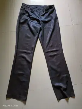 Celana hitam executive
