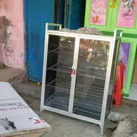 Rak sepatu alumunium kaca