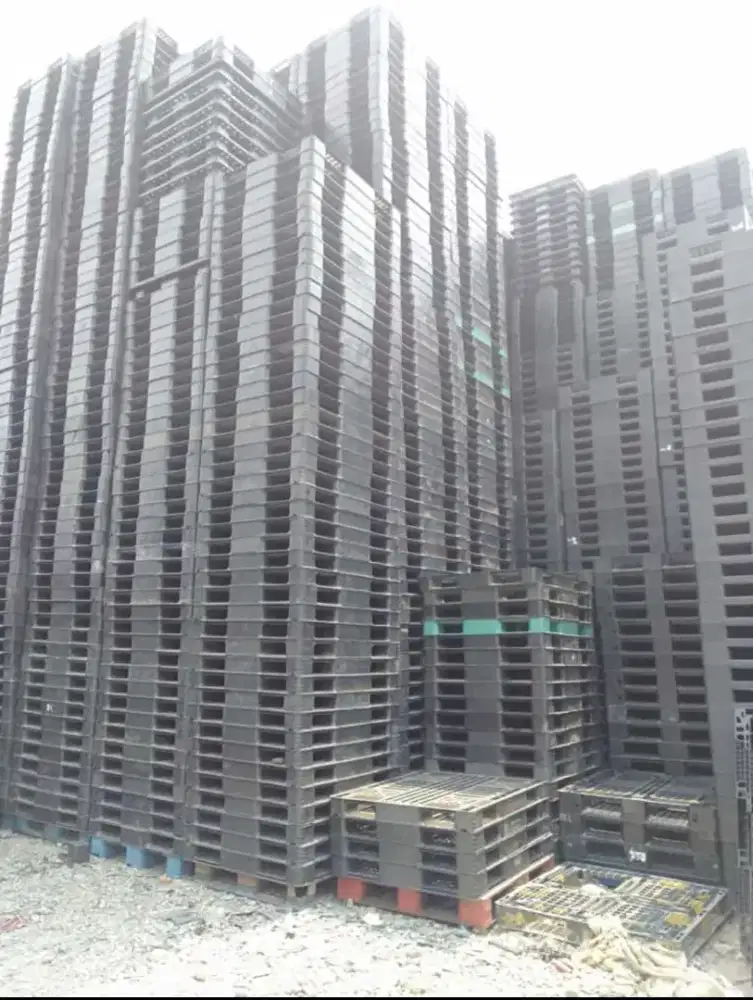 pallet plastik palet plastik hrga grosir