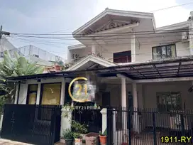 Dijual  rumah lokasi  Strategis  Bintaro Jaya Sektor 1 JakSel