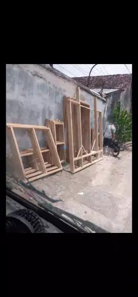 Kusen kayu jati