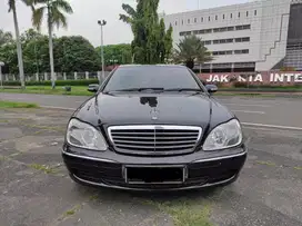 Mercedes Benz S 350 CBU AT Hitam Tahun 2005