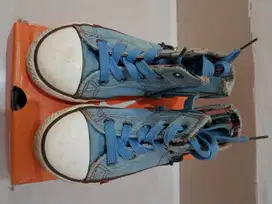 Sepatu Anak Jeans Model Convers Preloved Seperti Baru