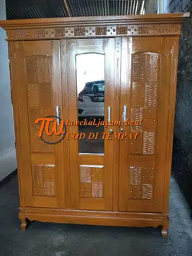 LEMARI PAKAIN ASLI KAYU MODEL PINTU 3 DAN 2 + LEMARI ANAK ASRAMA