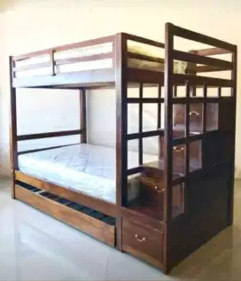 Dipan tempat tidur anak mewah