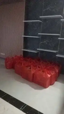 Kurir katering Rantangan