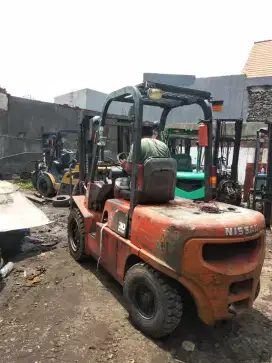 Forklift 2.5, 3, 3.5-5 ton ready stok