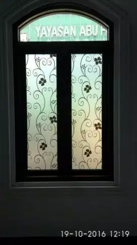 pasang sticker sunblast bermotif