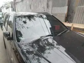 kaca film mobil merendam silau