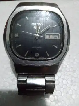 seiko 5 automatic 7009 5180 A1