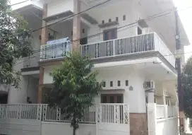 Indekos putri OMAHPOJOK di pusat kota Gresik