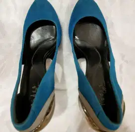 Pedro Blue Heels size 39