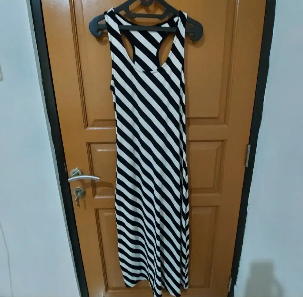 Dress panjang wanita