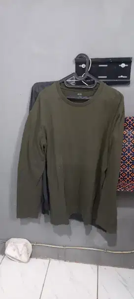 UNIQLO LONG SLAVES