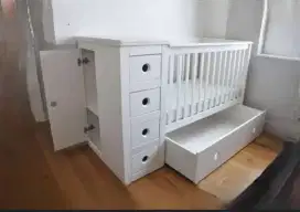 Bok tempat Bayi bahan kayu