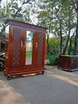 Lemari kayu jati Jepara great A2