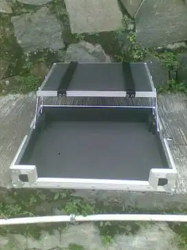 Terima pesanan pedalboard,hardcase dan fightcase