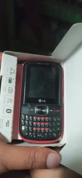 Handphone LG c100