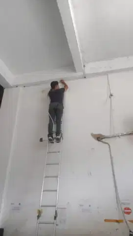 Tukang bangunan, cat dan listrik