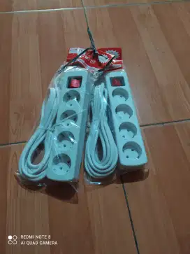 Stop kontak 5 meter