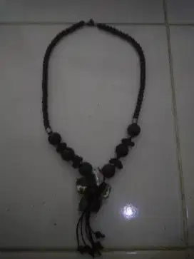 Kalung aksesoris