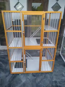 Rumah kucing alumunium  warna gold 2 pintu