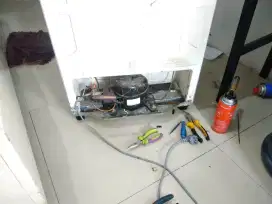 service panggilan ac,cuci ac, kulkas dan mesin cuci