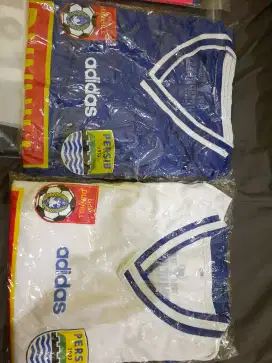 2 jersey retro Persib