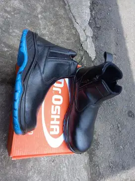 Sepatu Kerja Lapangan Safety