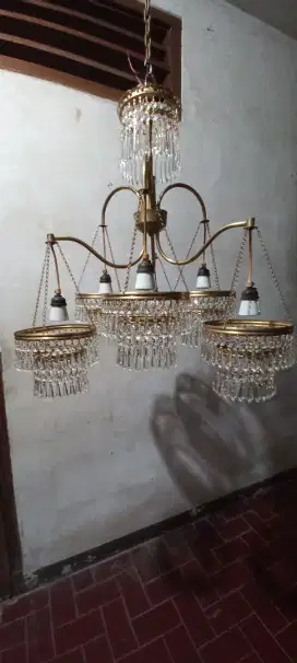 Lampu Gantung Kristal Vintage