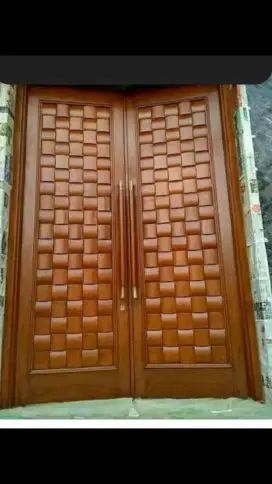 Kusen dan pintu kayu