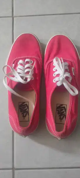 Sepatu Vans Original .