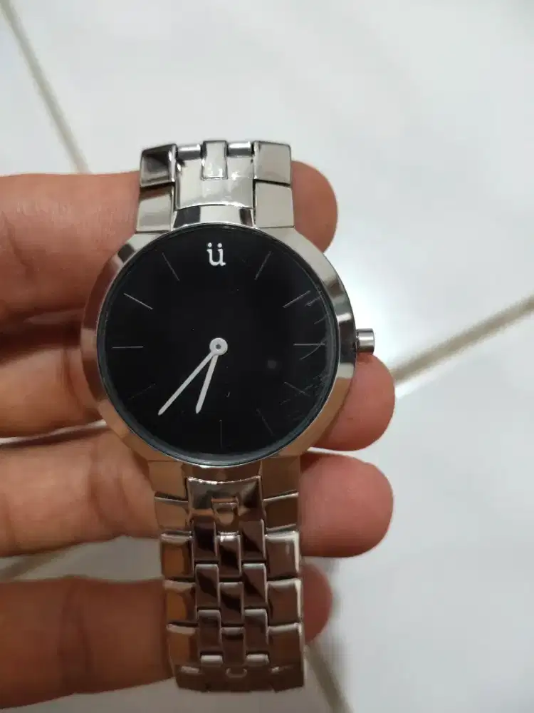 Dijual Jam Tangan KrugBaumen.Diameter Jam 3,7cm.Tebal 5mm.Lingkar 17cm