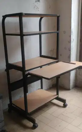 Meja besi lipat tingkat bisa lepas meja komputer. murah