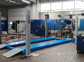 Four Post Lift/Lift Parkir/Lift Spooring