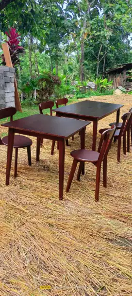 Meja kursi cafe dan resto