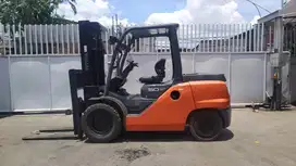 Forklift Toyota Diesel 5 Ton Bekas Berkualitas